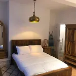 21 Frederick Street Apartment