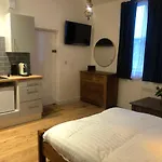 21 Frederick Street Apartment