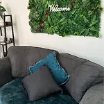 O2 1 Bedroom-Entire Apartment, 38B, Wi-Fi, Netflix