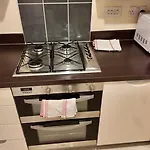 2Bdroom City Center House Perfect For Contractors