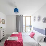 Fabulous 2 Bed Flat In Central Birmingham W Views