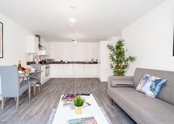 Luxury Apartment - Twin Beds - Selly Oak - Off-Street Parking - Free Netflix & Wifi - Top Rated 9Cc