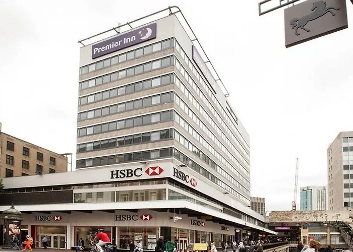 Premier Inn Birmingham City Centre - New Street