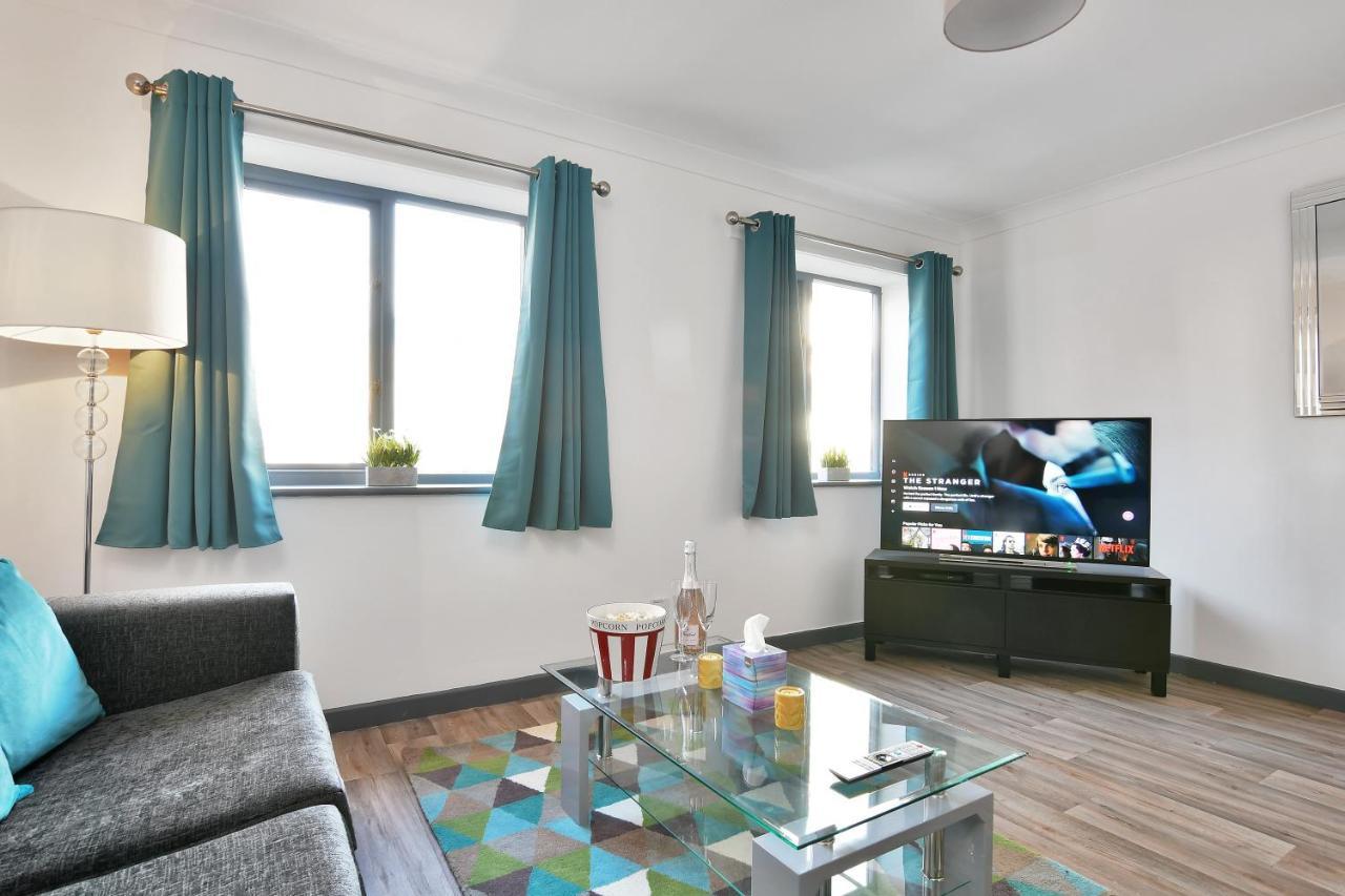 Xclusive Living In Centre, Kings Court *