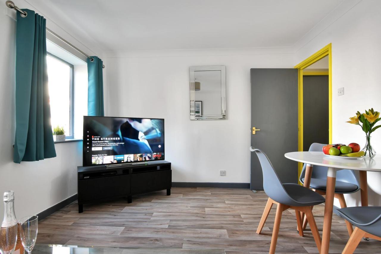 Xclusive Living In Centre, Kings Court