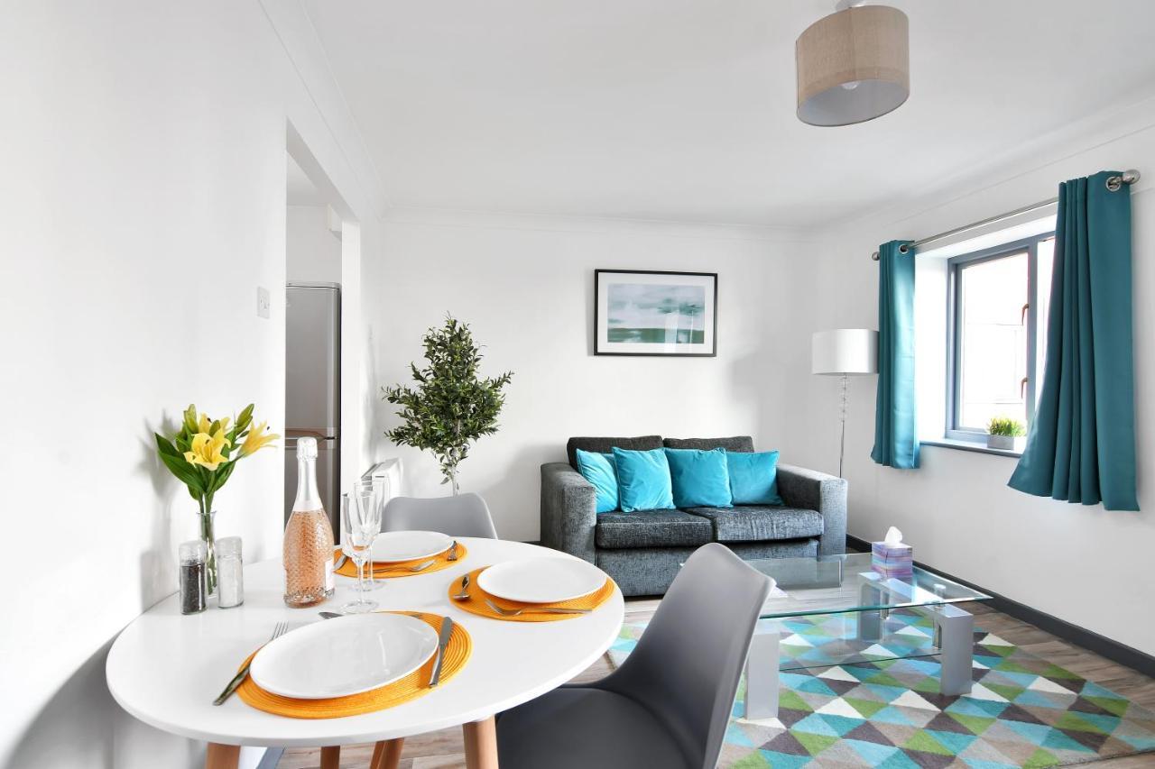 Xclusive Living In Centre, Kings Court Apartment *