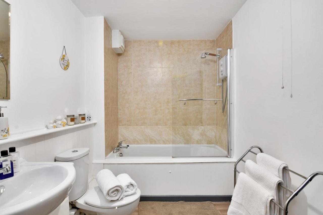Apartment Xclusive Living In Centre, Kings Court