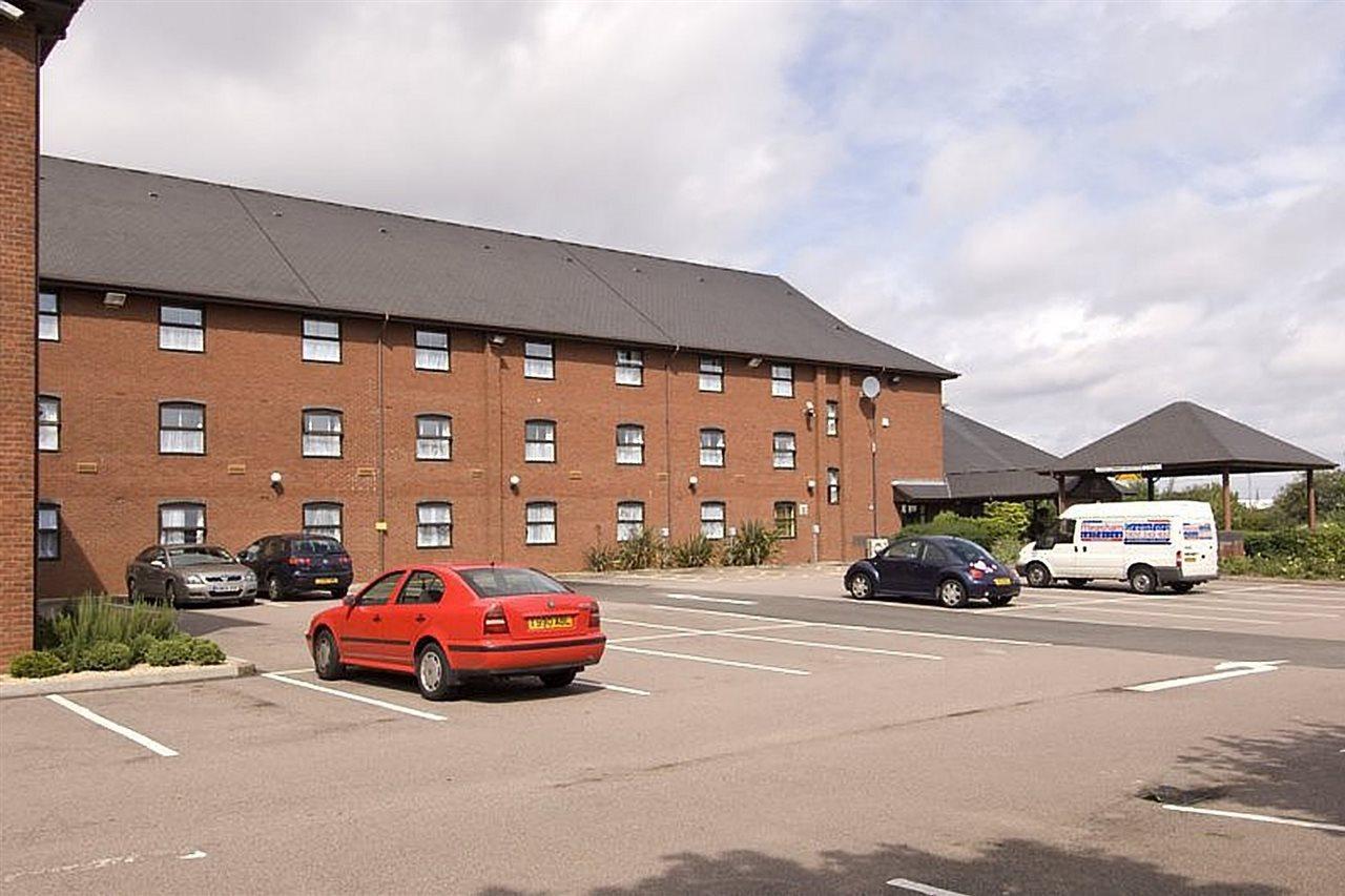 Hotel Premier - Aston 3*