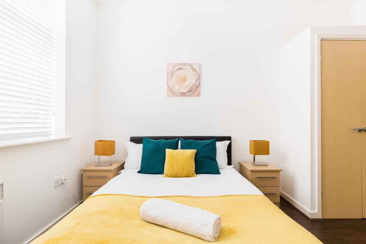 24-7 Secured City Centre Apartments With Free Underground Parking And Wifi * Birmingham