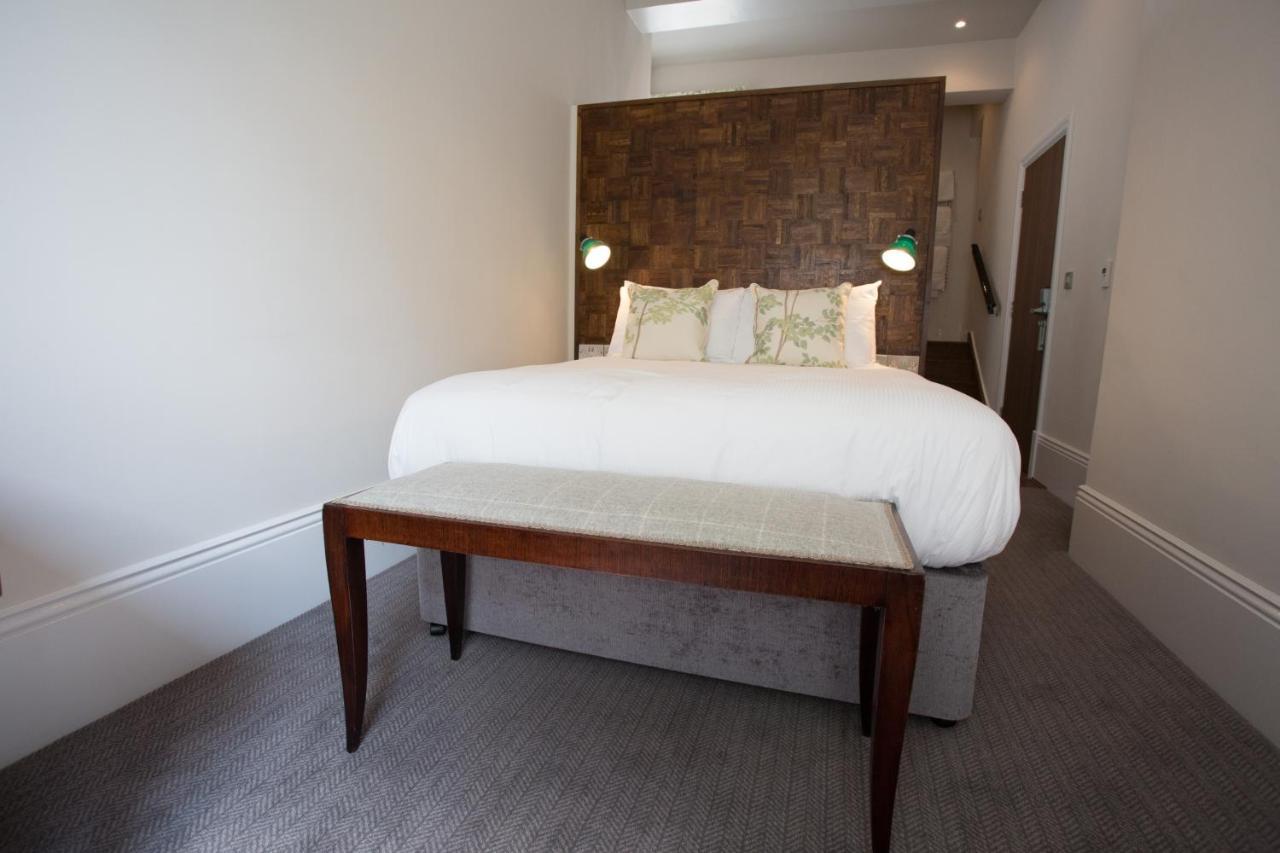 The High Field Town House 4* Birmingham