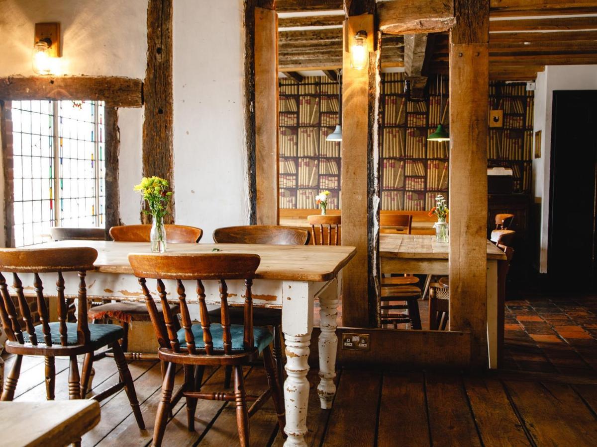 The Old Crown Inn