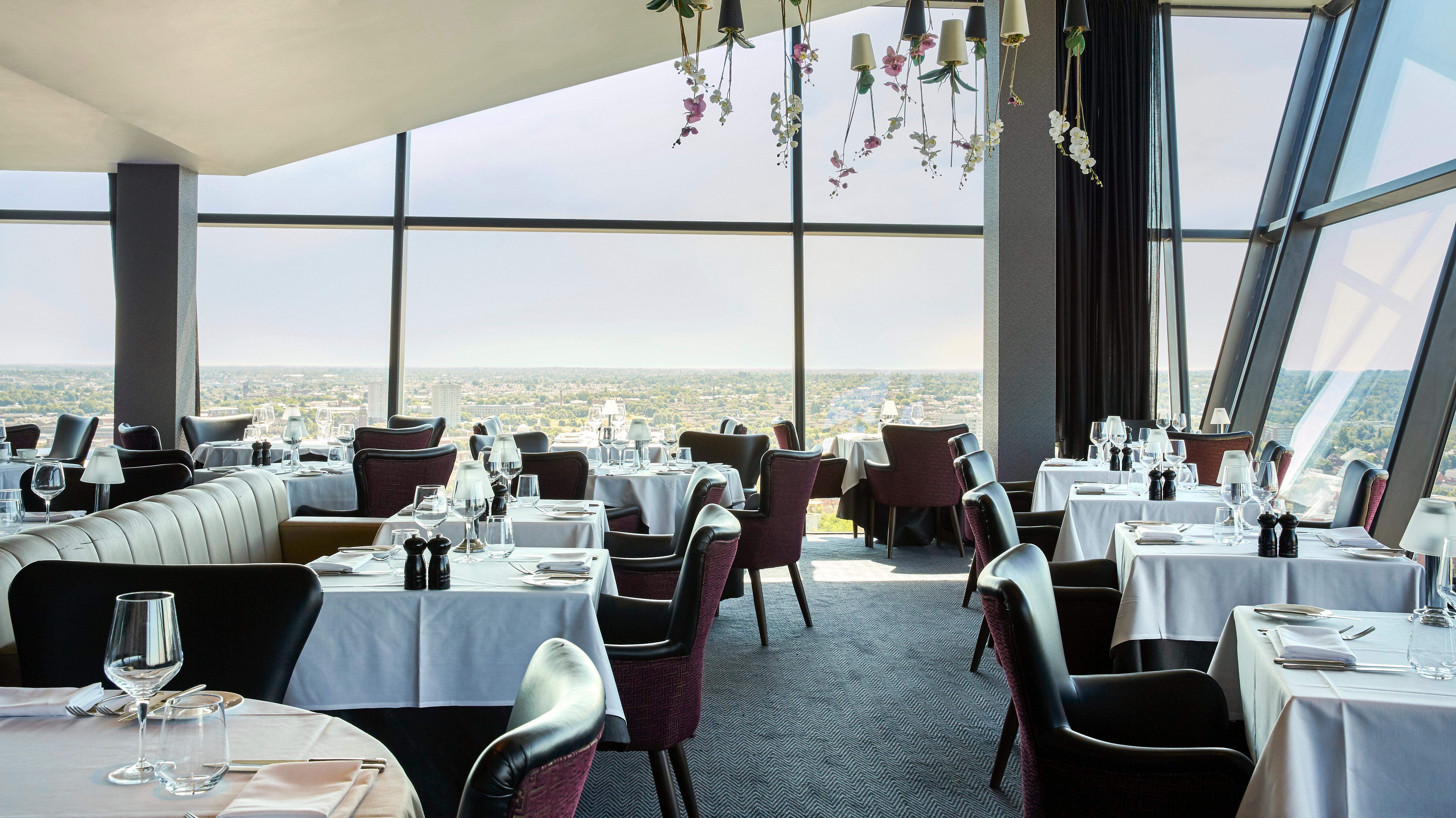 The Cube Hotel 4*