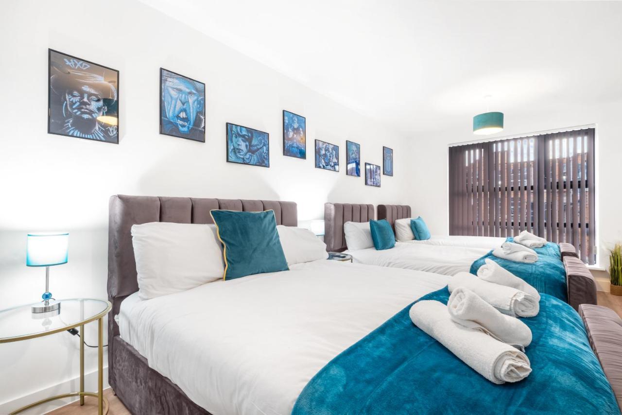 Ebra Stays - Choice Of 2 Or 3 Individual Beds - Luxury New Build ✪ Centre, Digbeth ✓ Smart Tv's & Large Corner Sofa - * Birmingham