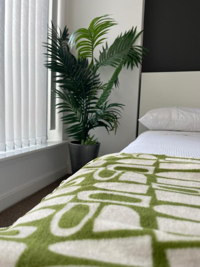 Lovely 2-bedroom With A Free Parking Apartment Birmingham