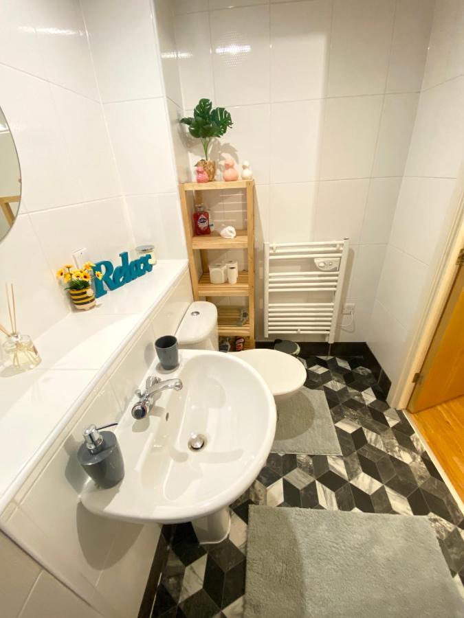 Apartment Swanky With Free Wifi *