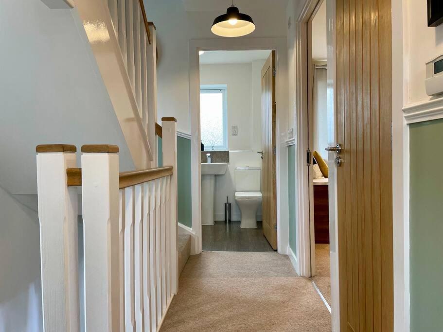 Big Modern House - 15min To Nec - Sleeps 10 * Birmingham