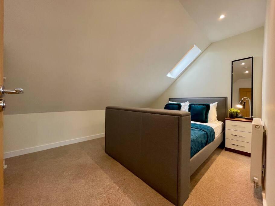 Holiday home Big Modern House - 15min To Nec - Sleeps 10 Birmingham