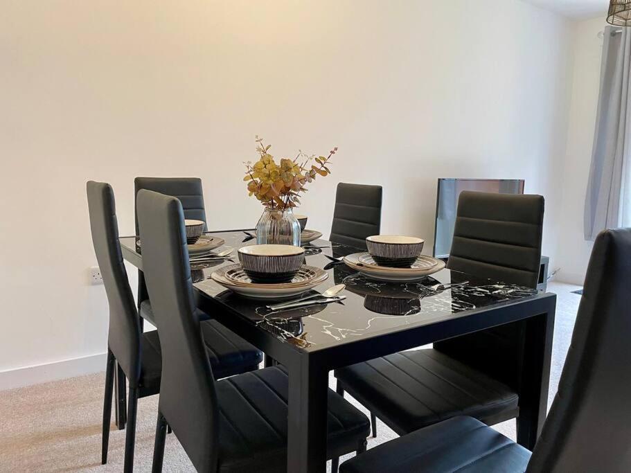 Big Modern House - 15min To Nec - Sleeps 10 * Birmingham
