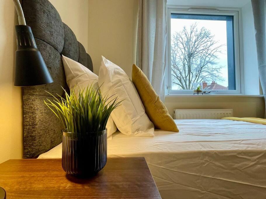 Holiday home Big Modern House - 15min To Nec - Sleeps 10