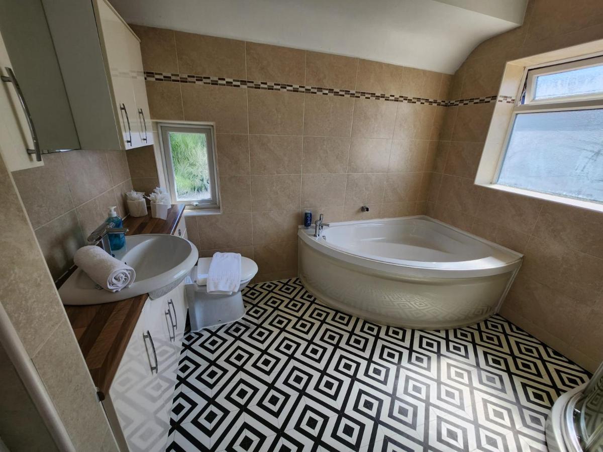 Solihull Shared House Guest house *