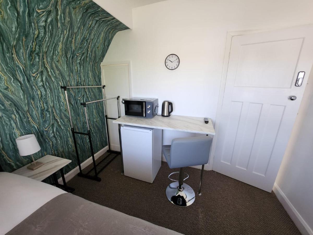 Guest house Solihull Shared House *