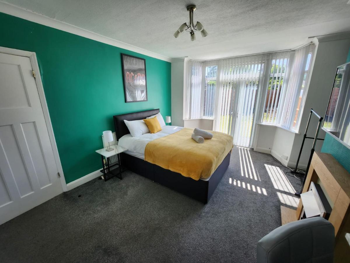 Solihull Shared House * Acocks Green