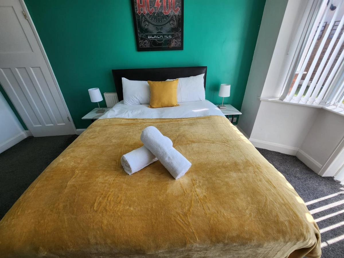 Guest house Solihull Shared House *