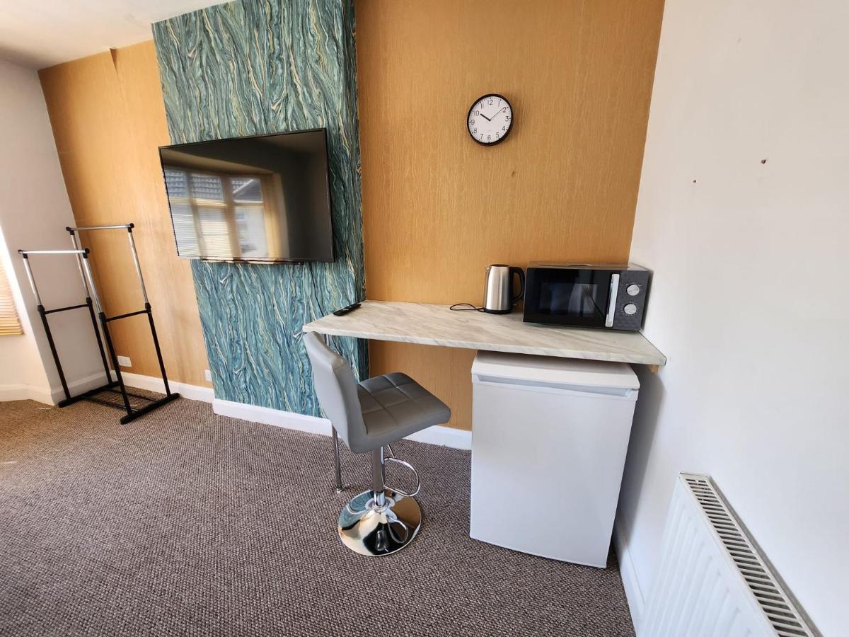 Solihull Shared House * Acocks Green