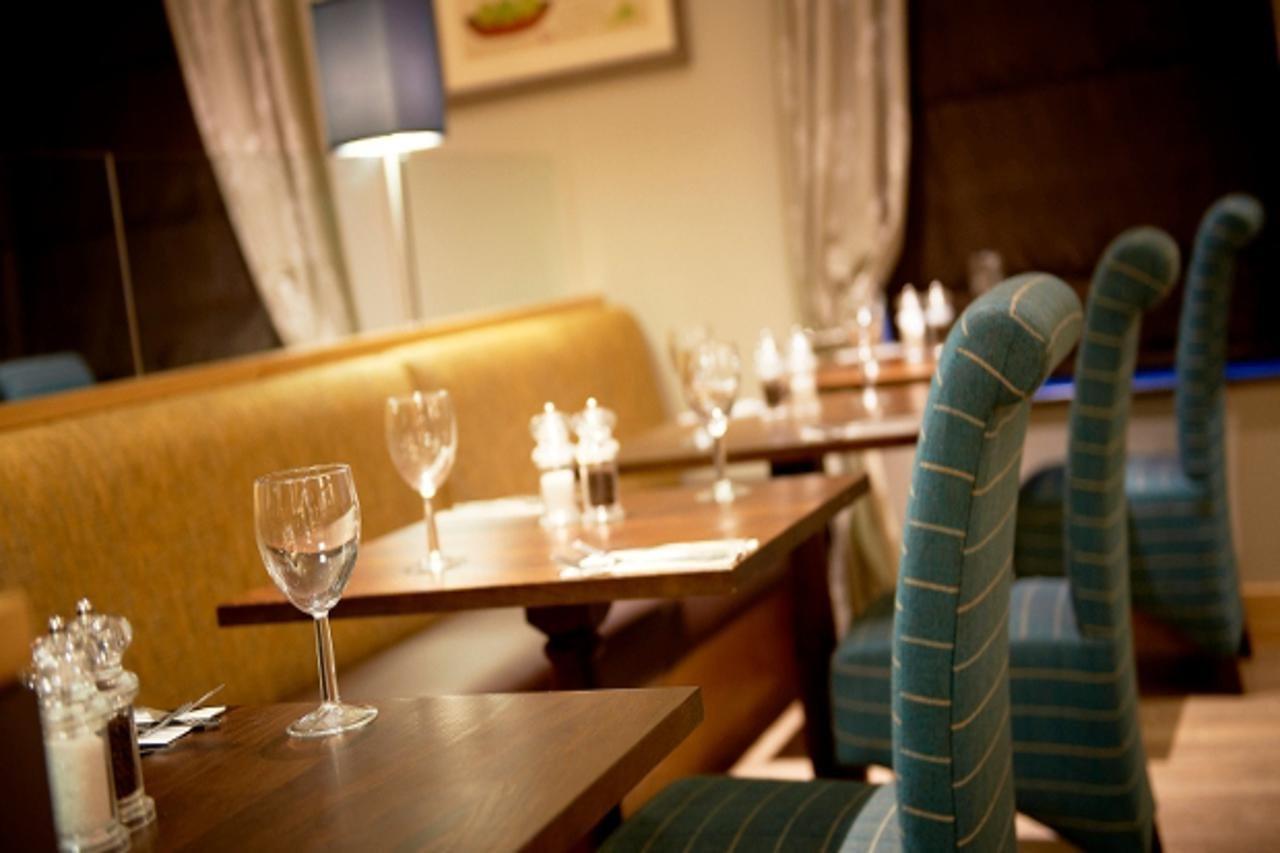 Hotel Premier - Aston 3*