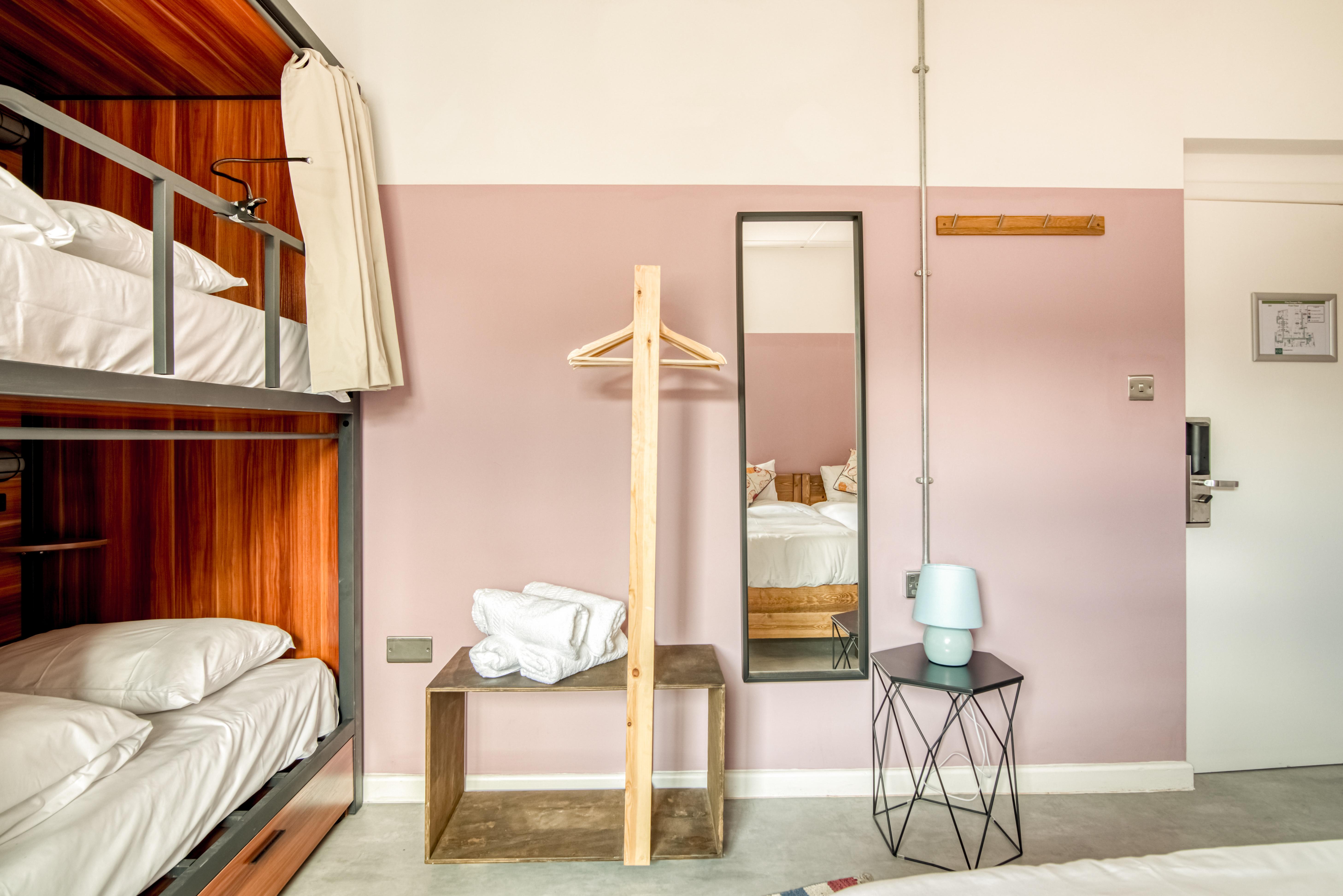 Hostel Ph *