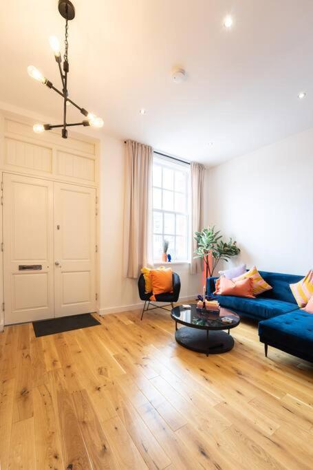 Holiday home Dusk House - B'ham Jq Townhouse Birmingham