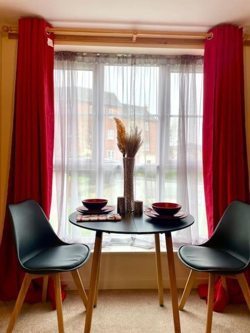 2bdroom Center House Perfect For Contractors Holiday home