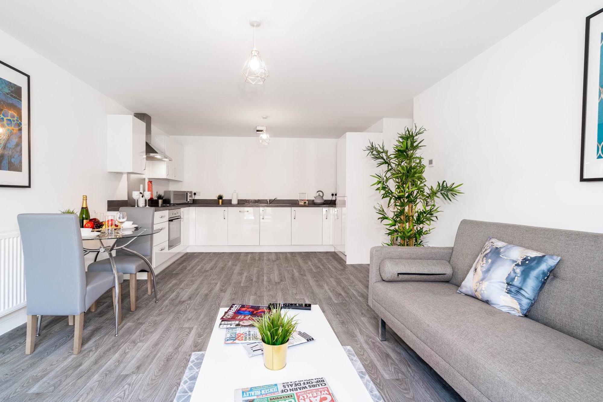 Luxury - Twin Beds - Selly Oak - Off-street Parking - Free Netflix & Wifi - Rated 9cc