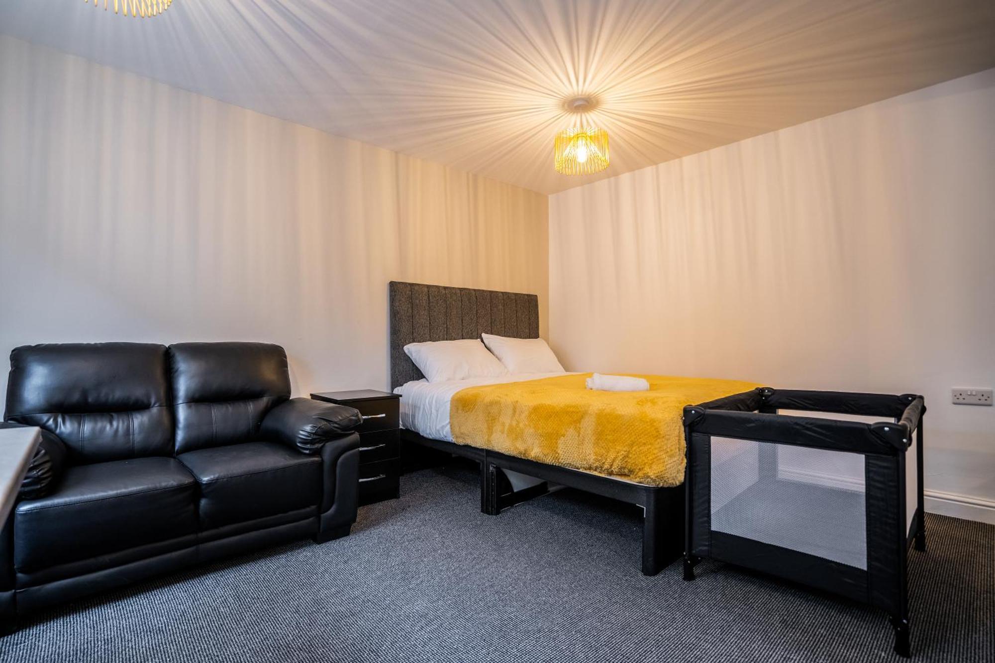 Kunda House In Tyseley Apartment Birmingham