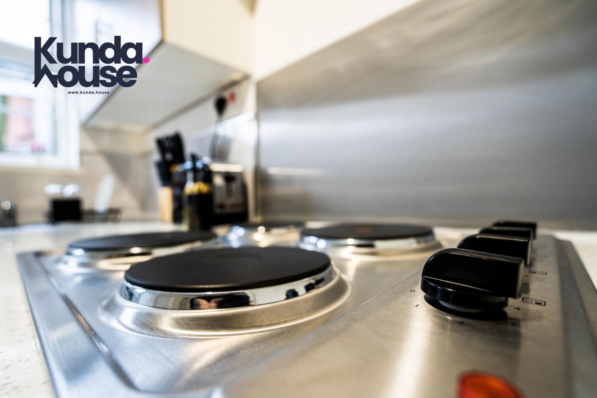 Apartment Kunda House In Tyseley Birmingham