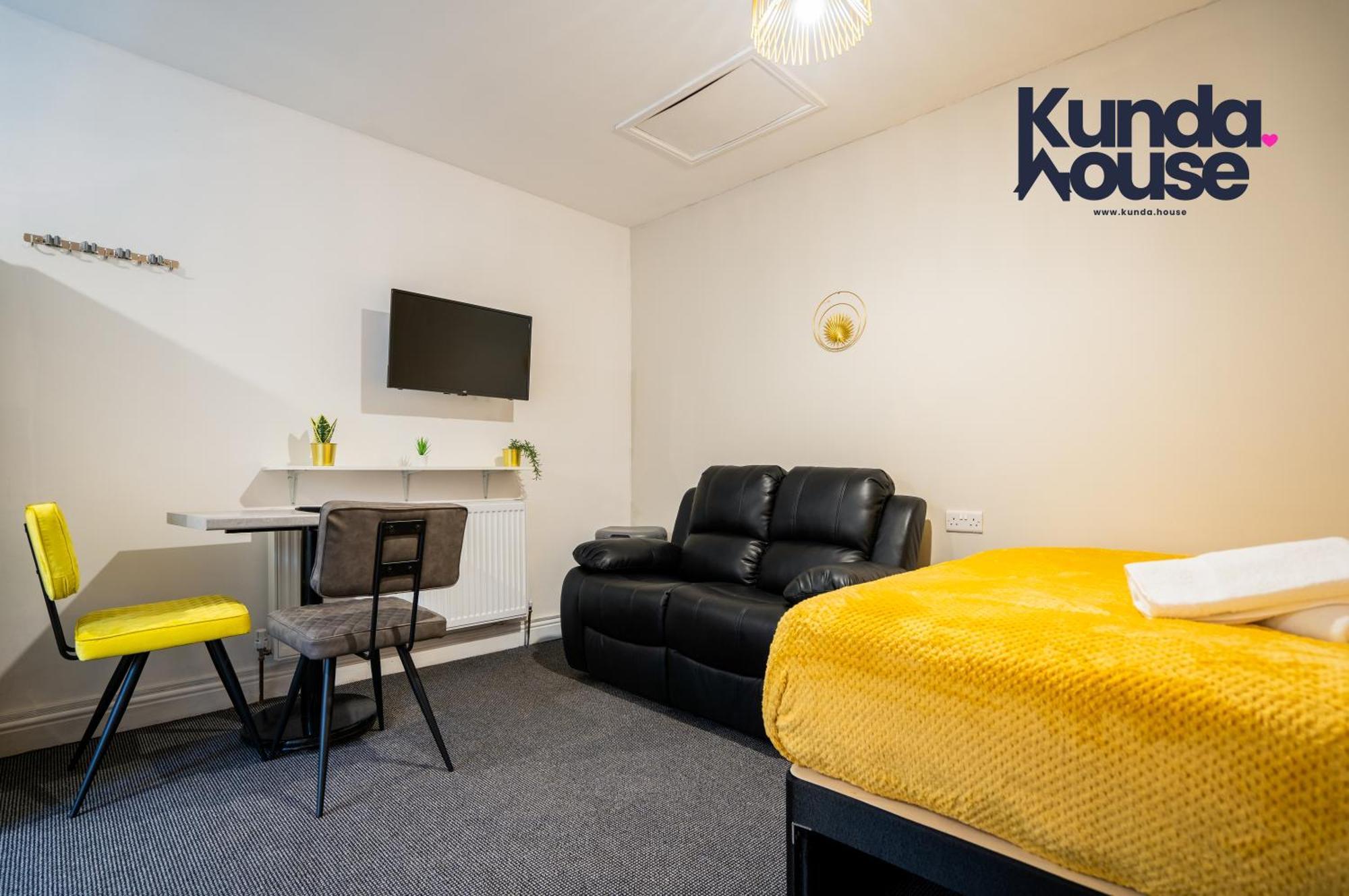Kunda House In Tyseley