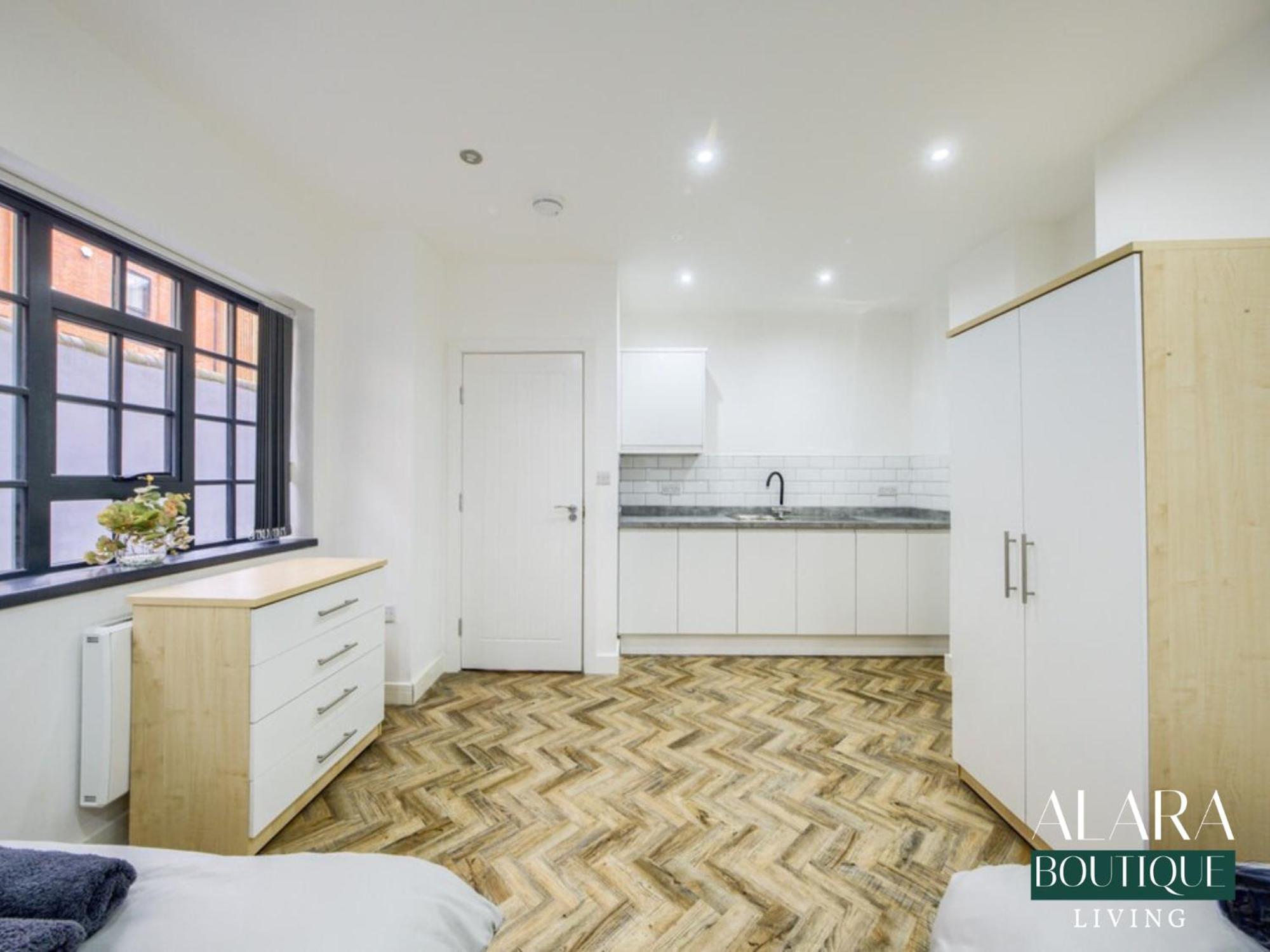 3 Floor Townhouse Luxury Living Alara Boutique Apartment Birmingham