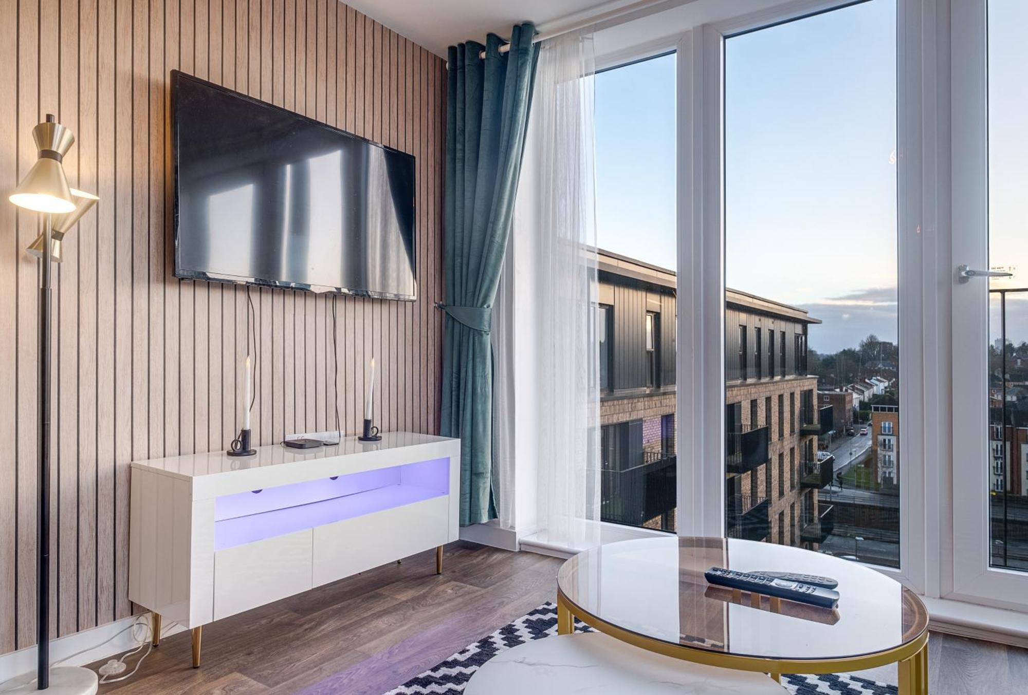 Apartment Centre *