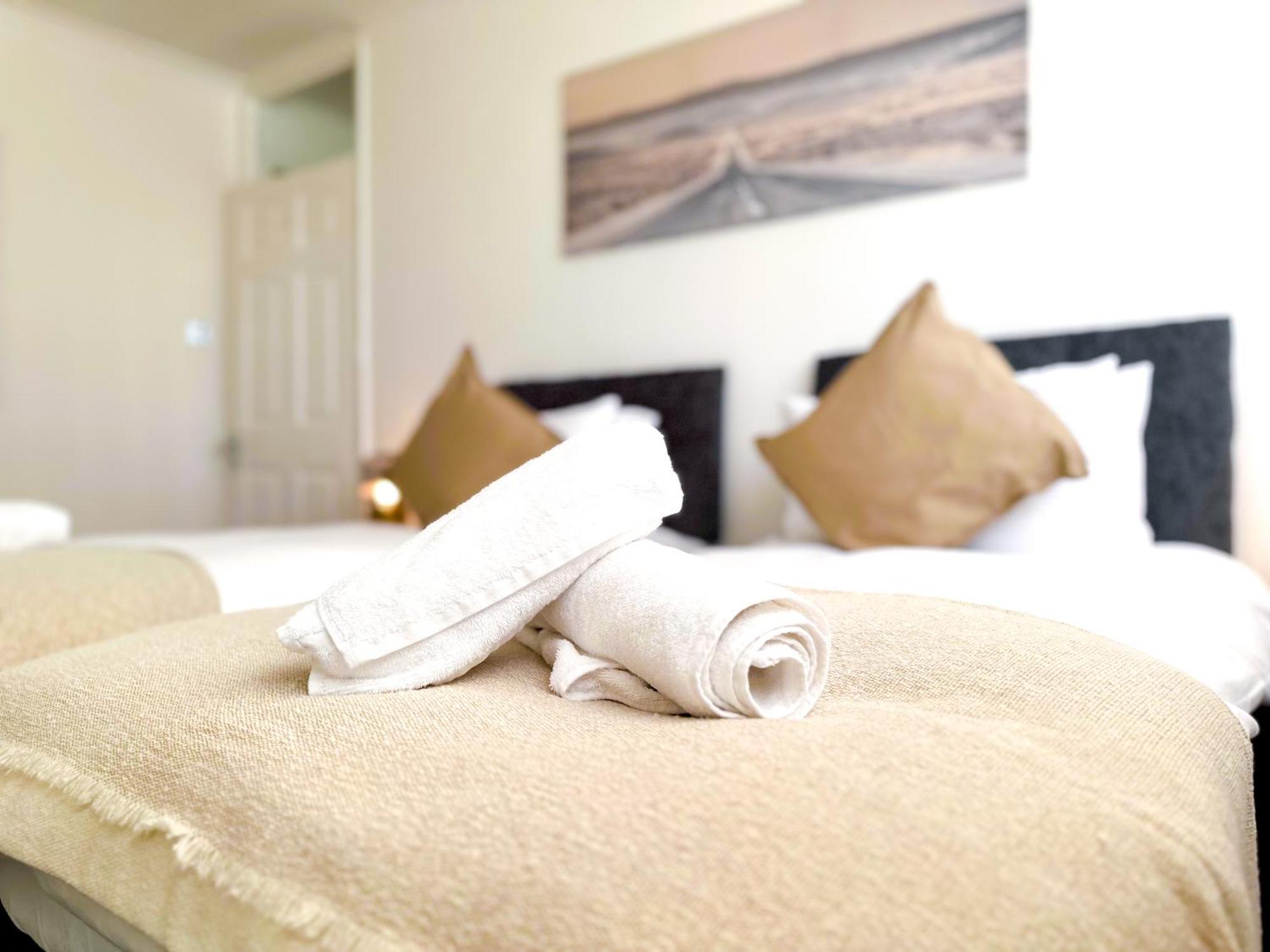 Contemporary And Cosy Apartment- Free Parking & Wi-fi Apartment Birmingham