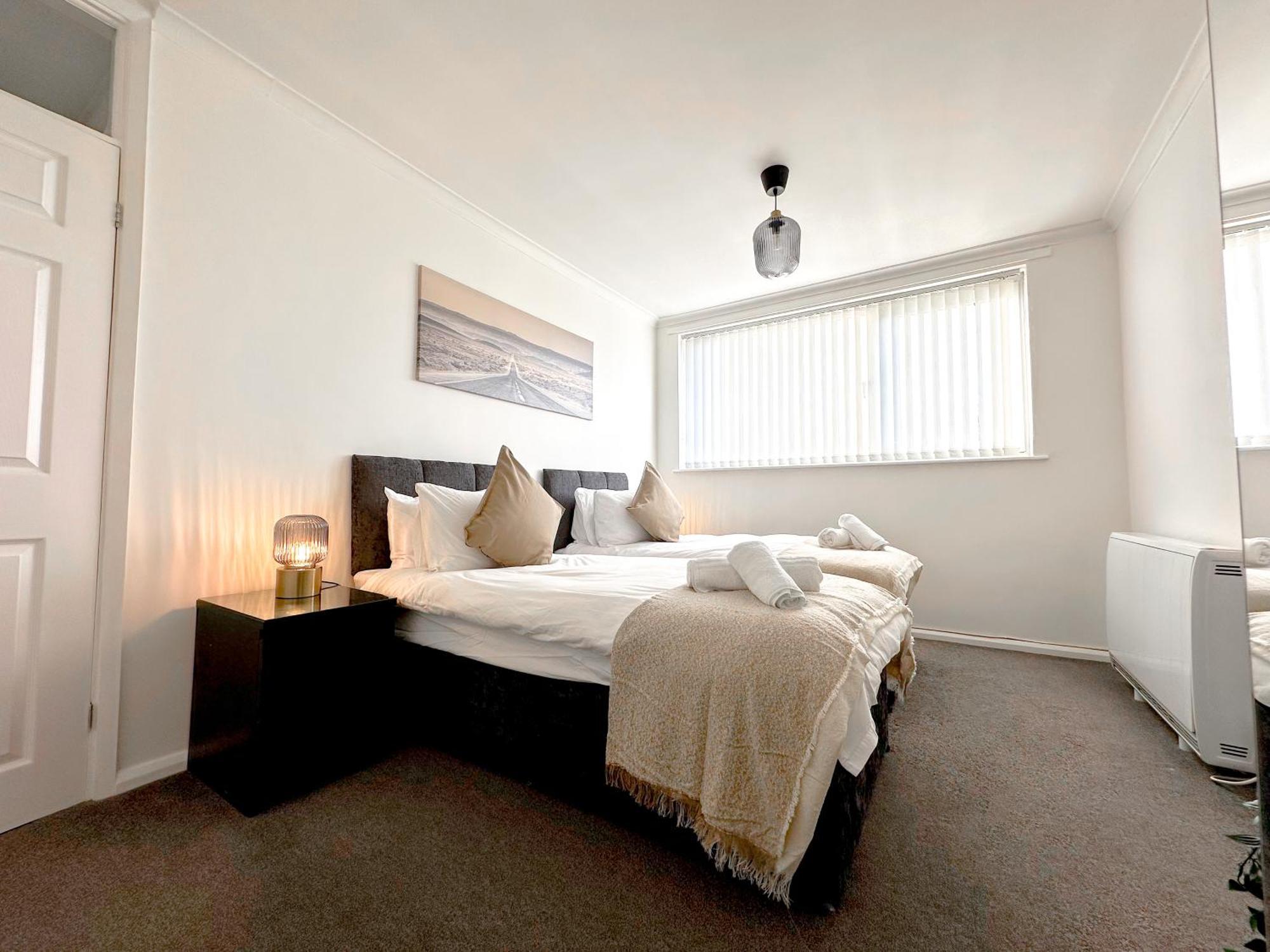 Apartment Contemporary And Cosy Apartment- Free Parking & Wi-fi *