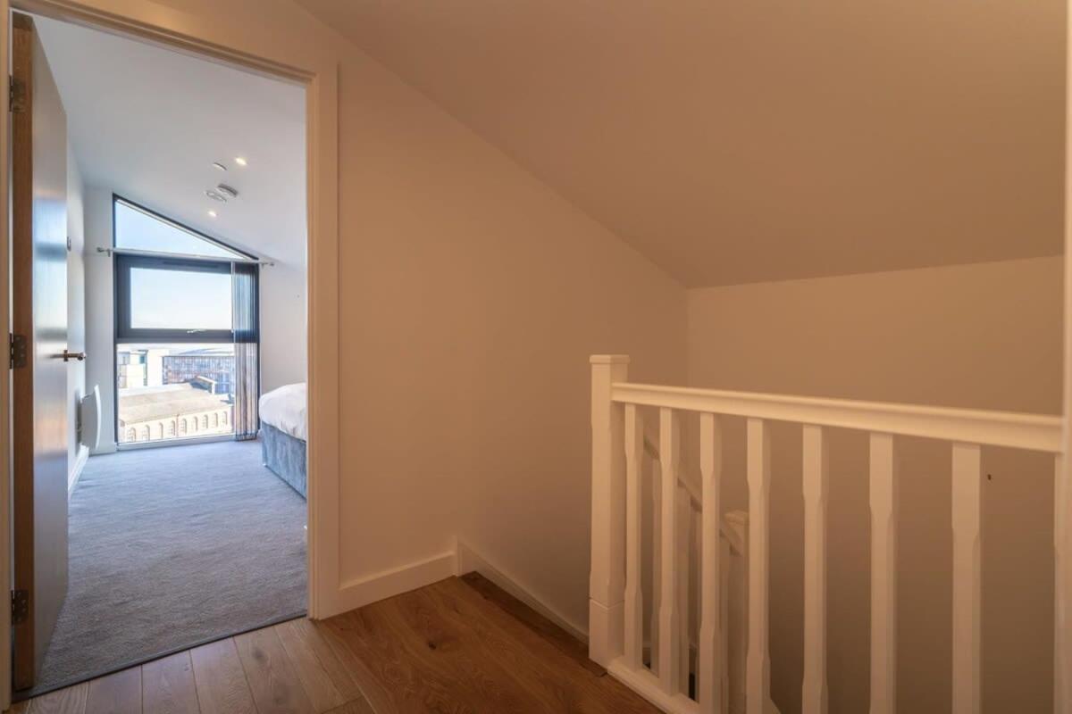 Apartment Chic 2 Bed 2 Bath In A Modern Development *