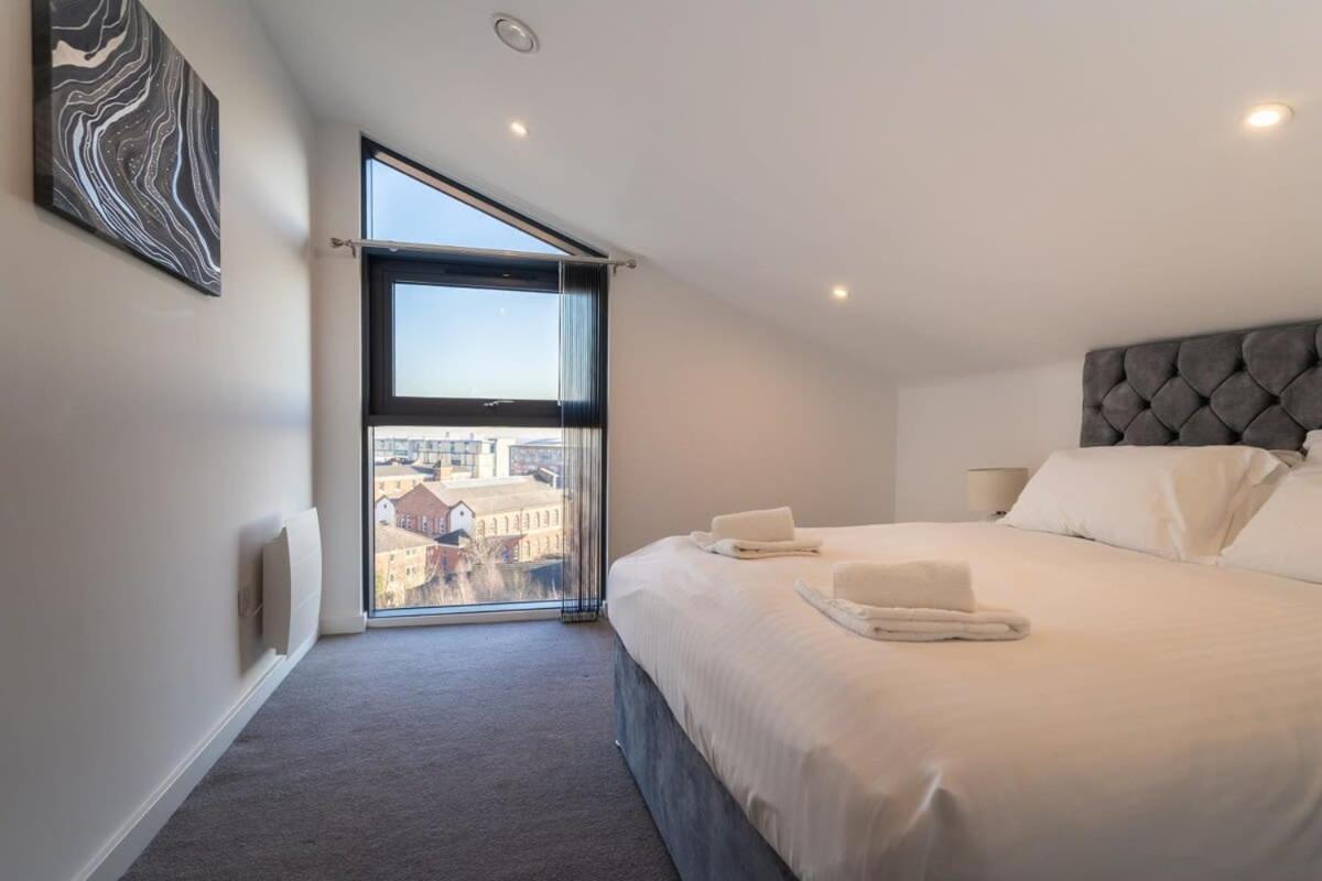 Chic 2 Bed 2 Bath In A Modern Development *