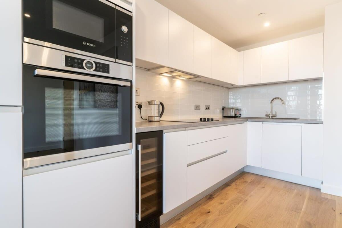 Apartment Chic 2 Bed 2 Bath In A Modern Development