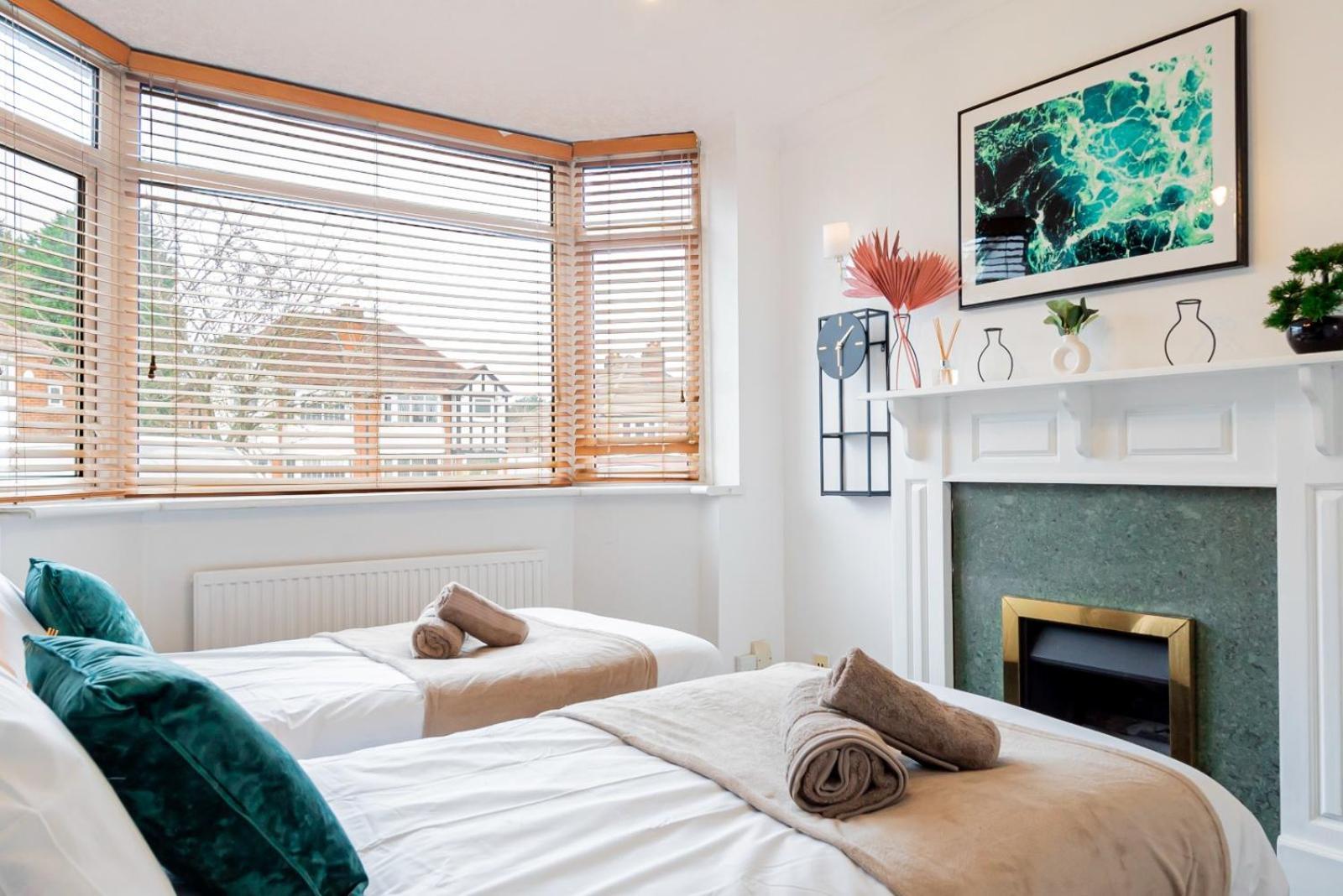 Apartment The Brays House For Families, Contractors And Professionals, *