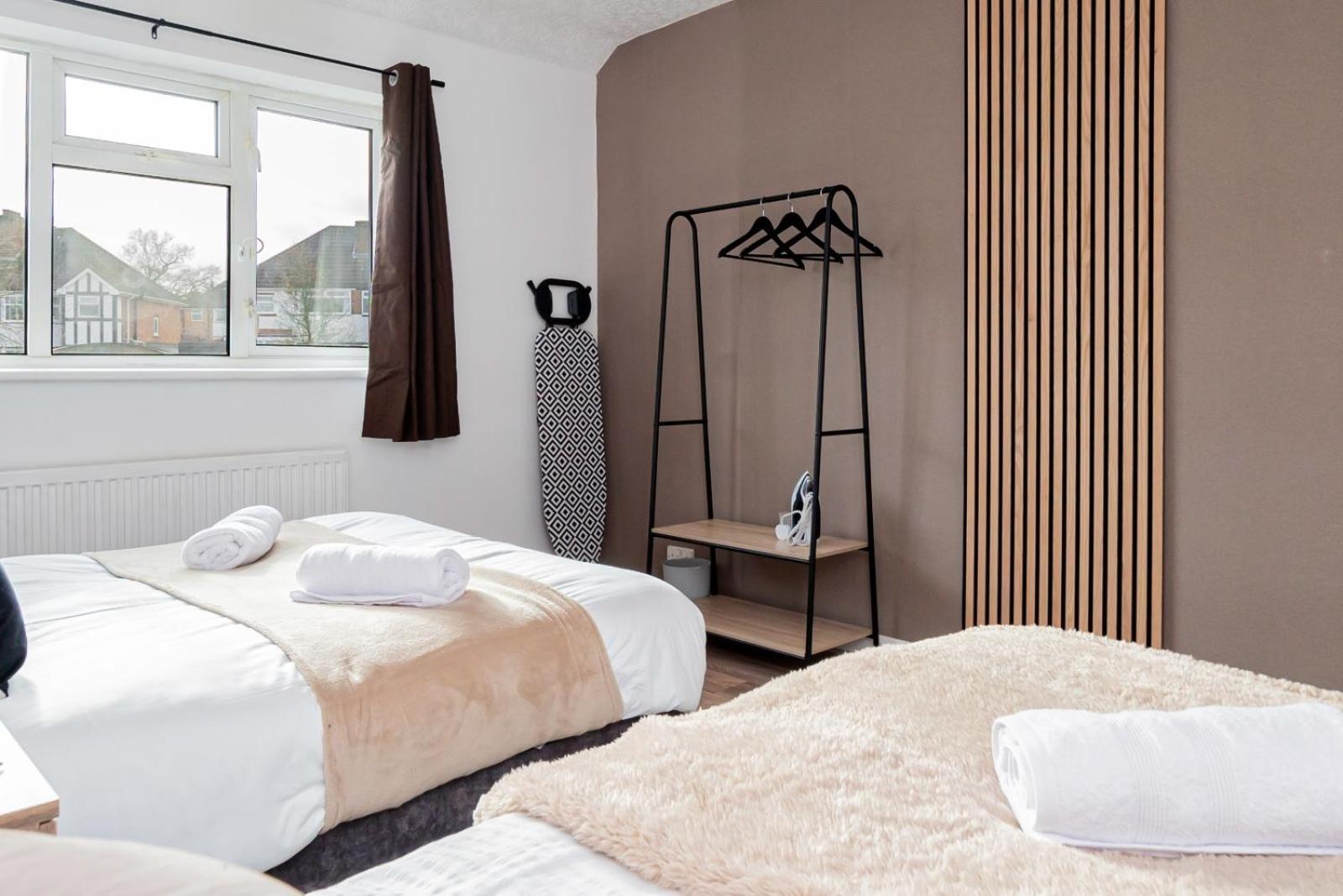 Apartment The Brays House For Families, Contractors And Professionals, *