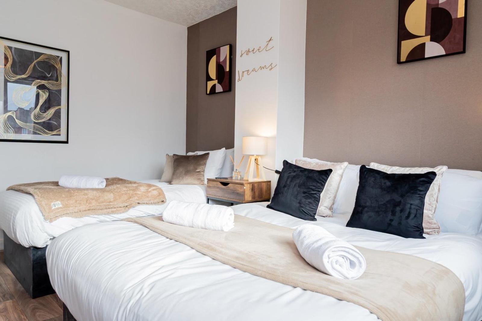 The Brays House For Families, Contractors And Professionals, Apartment