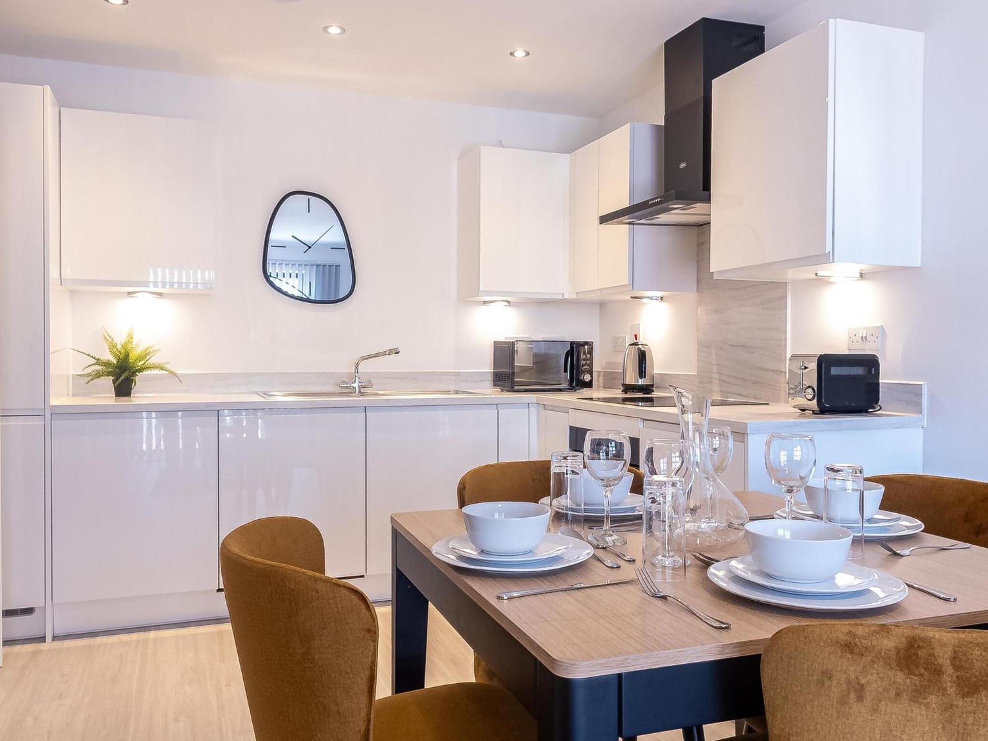 Apartment Pristine 1 And 2 Bedroom Near Business District By Belvilla Birmingham