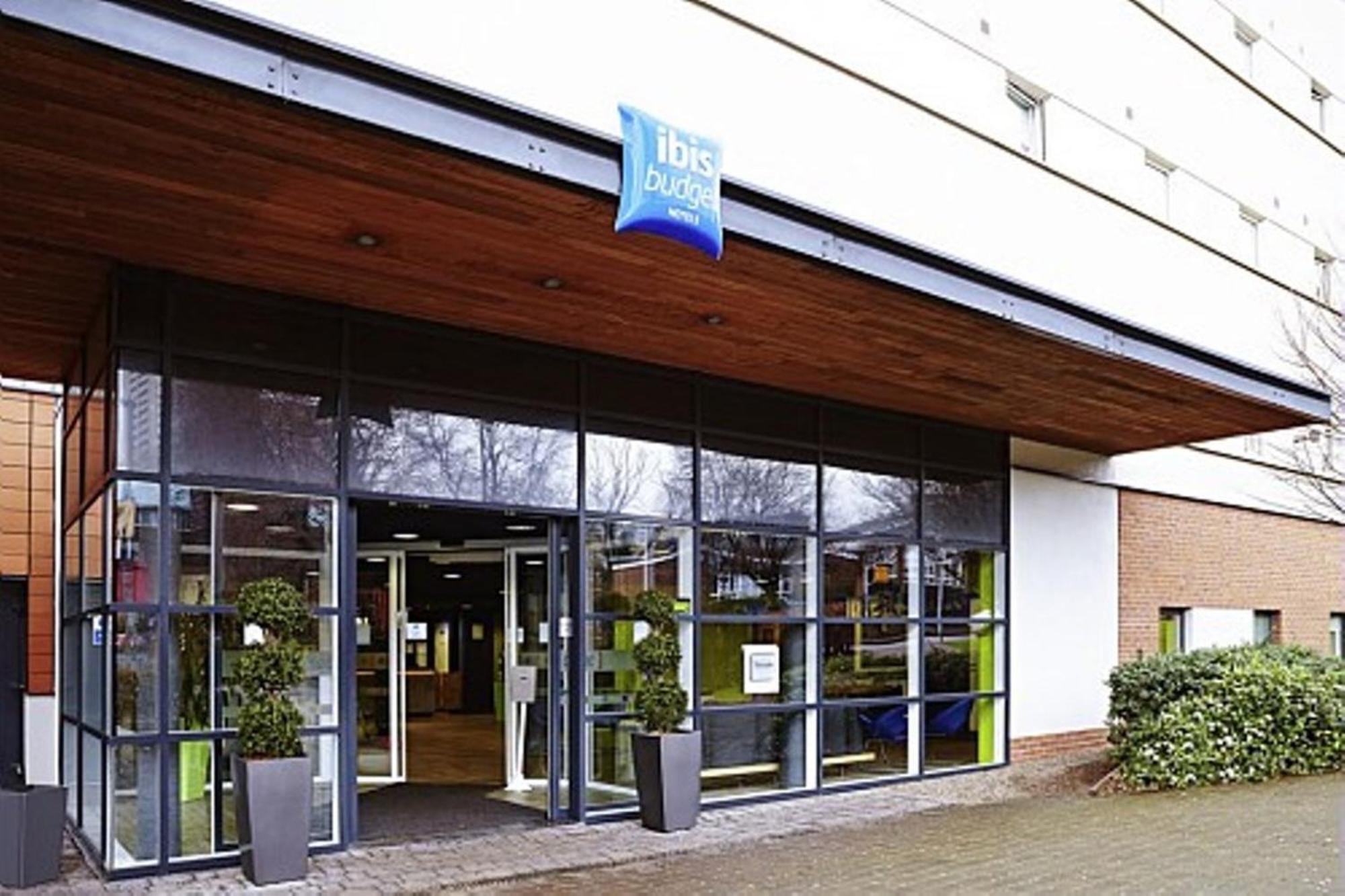 Ibis Budget Centre 2*