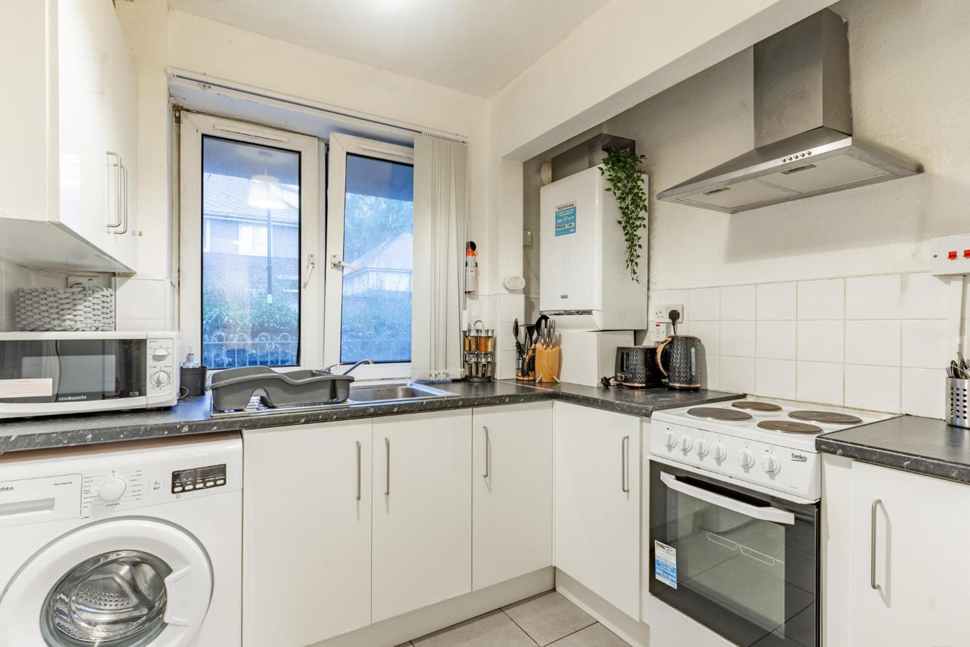 Two Bedroom Modern House In *