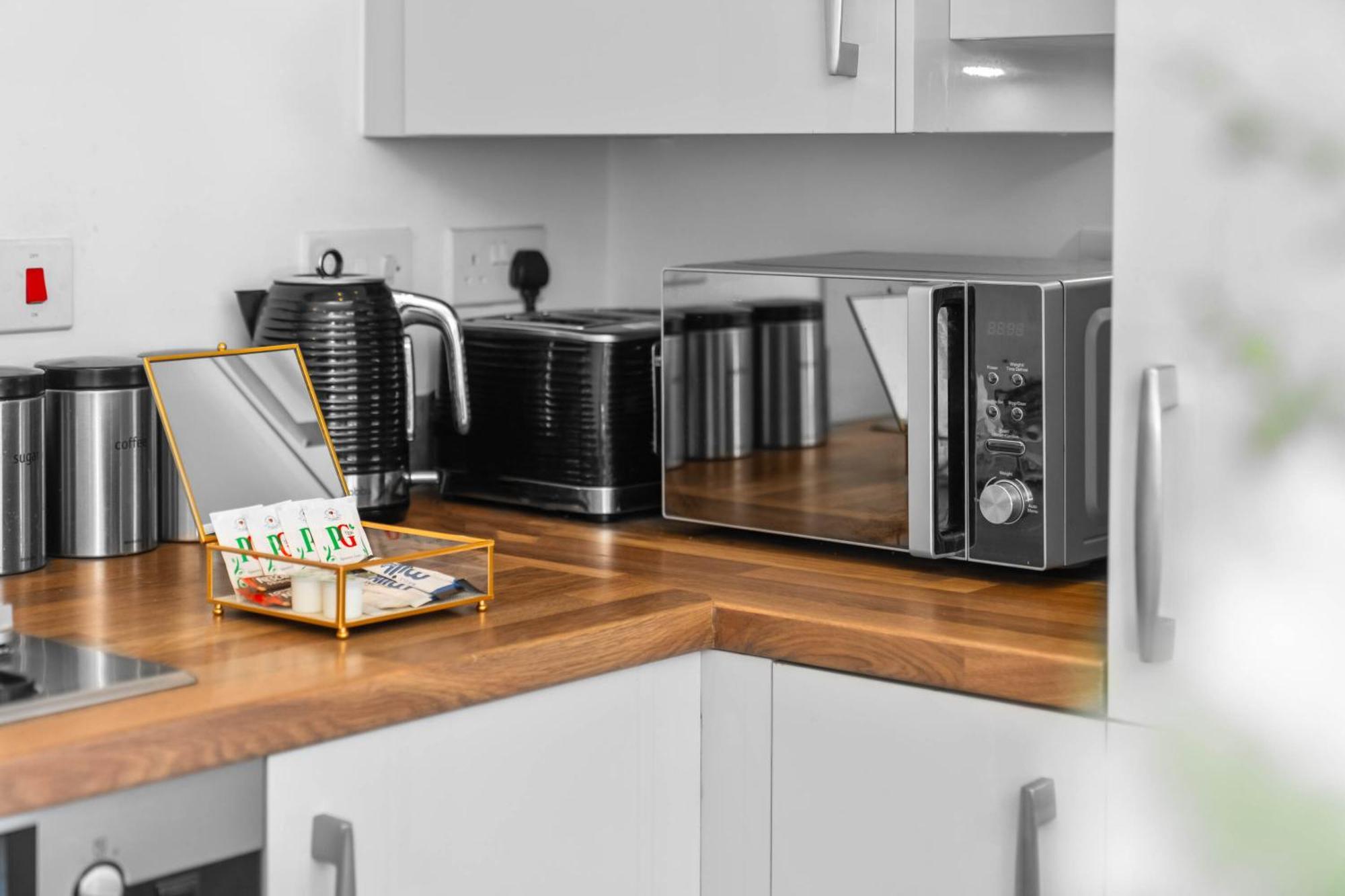 Apartment Luxury 2 Bed 2 Bath- City Centre - Netflix - Wifi - On-street Parking Birmingham